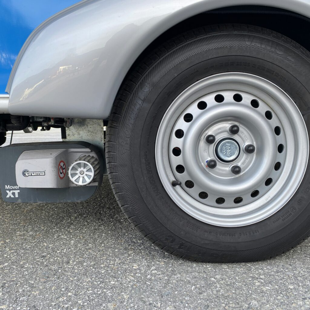 Blue Ox Tow Bar vs Roadmaster